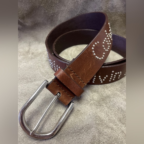 Sold - Picture 3 of 8